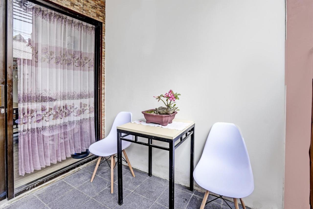 Oyo 92435 Sunlo Cozy Home Family Homestay Syariah Surabaya Esterno foto
